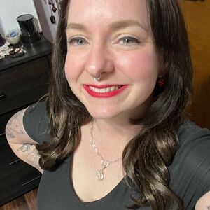 Meet your Posher, Karisa